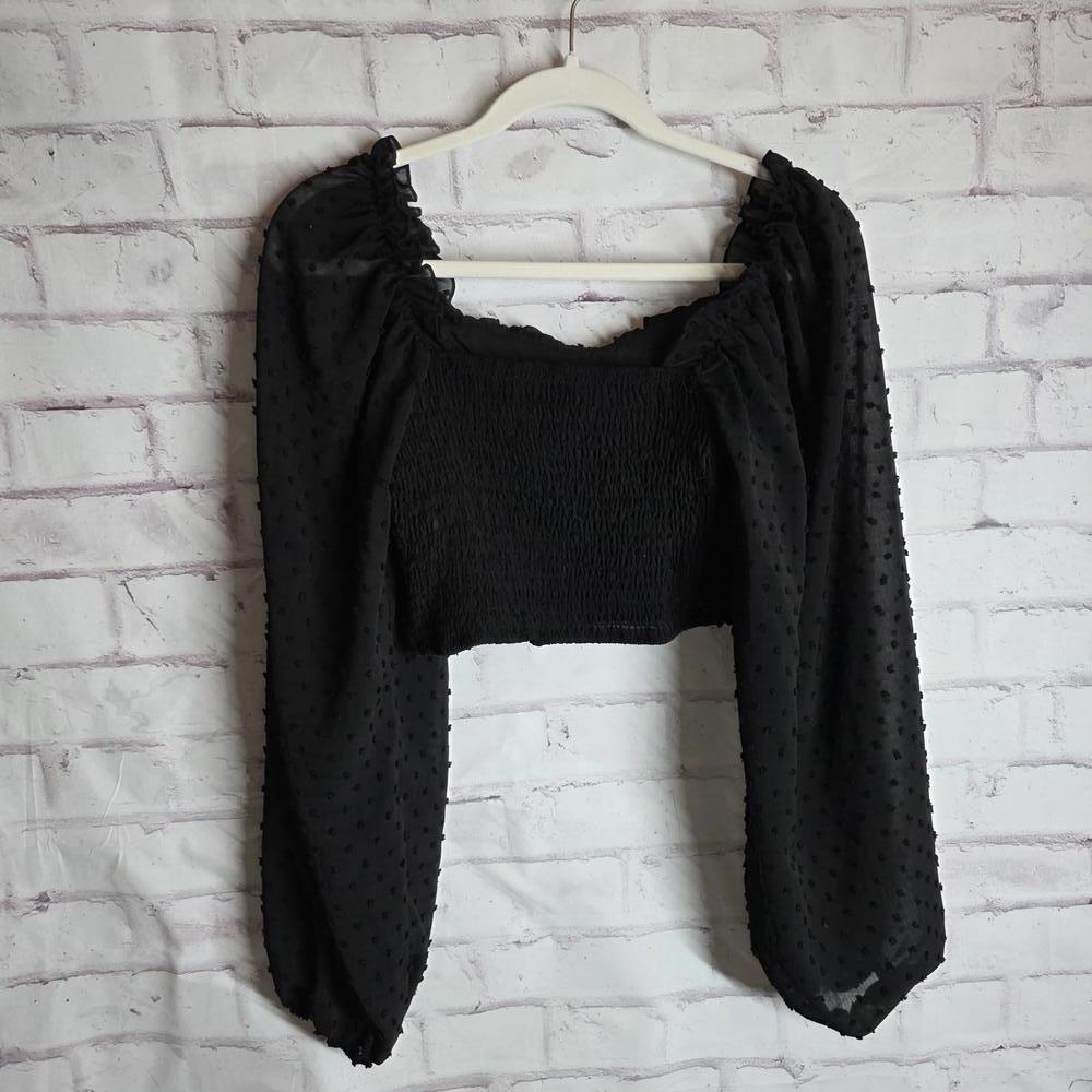 Black Poof Sleeve Crop